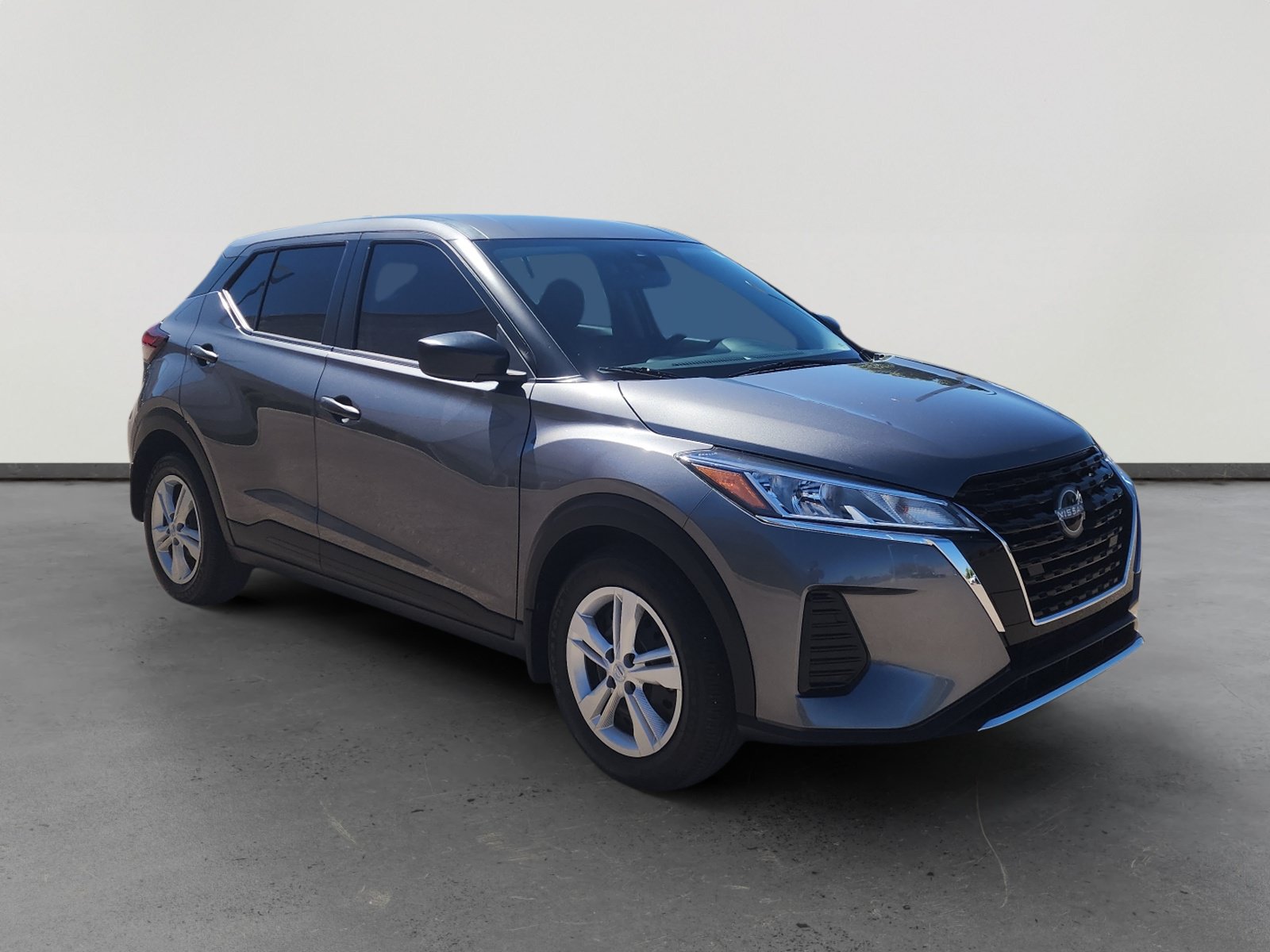 Used 2024 Nissan Kicks S FWD image 7