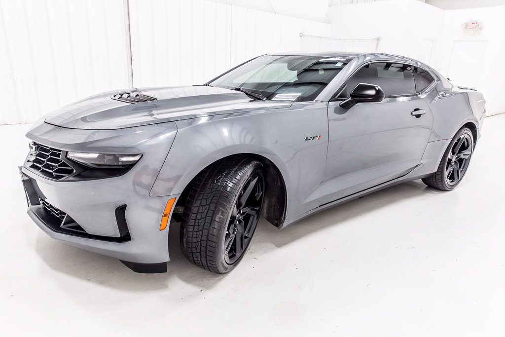 Used 2021 Chevrolet Camaro LT RWD image 3