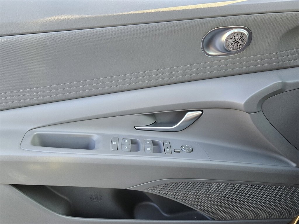 Certified 2023 Hyundai Elantra SEL w/ Cargo Package image 30