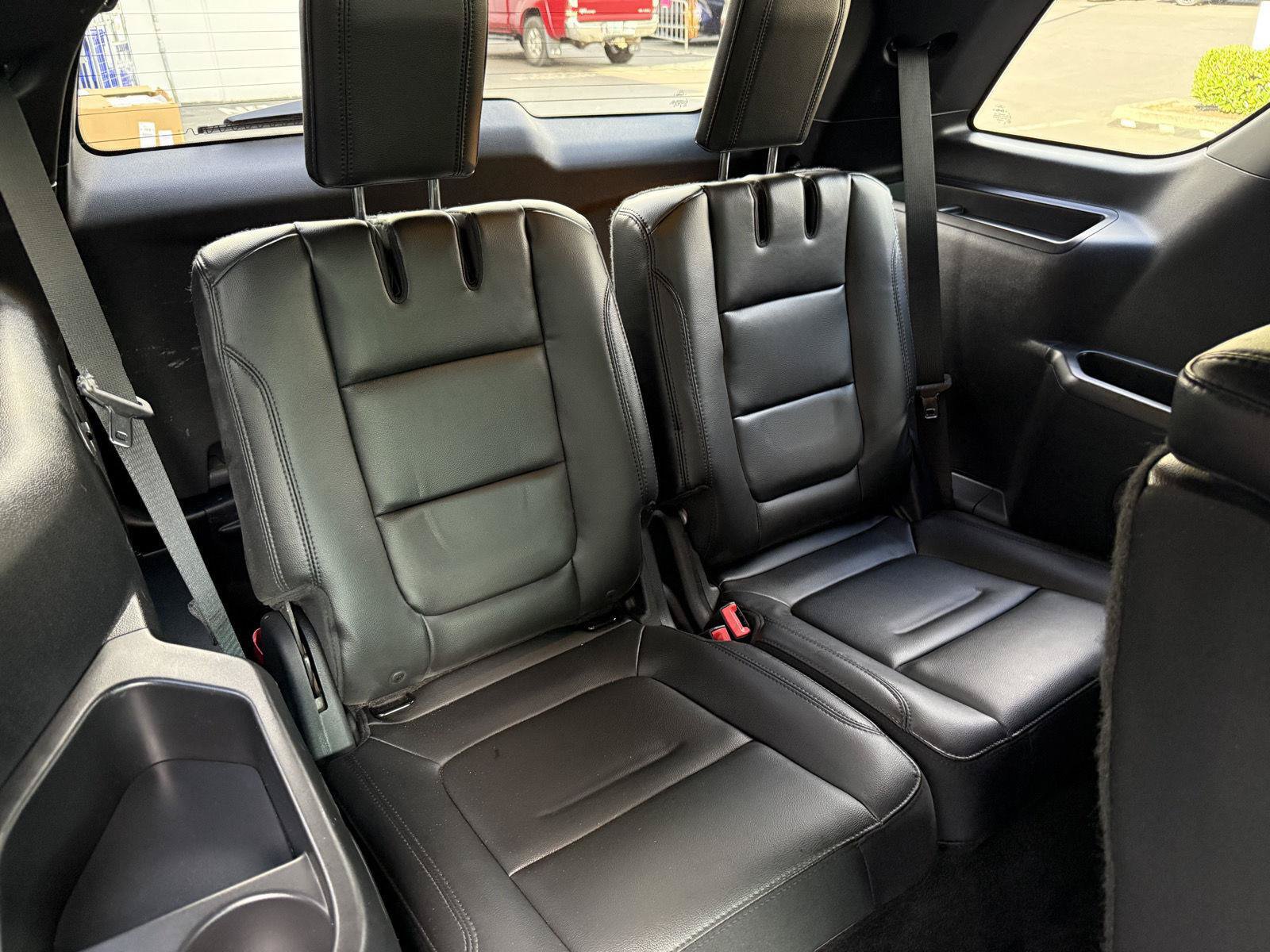 Used 2016 Ford Explorer XLT w/ Equipment Group 202A AWD/4WD image 20
