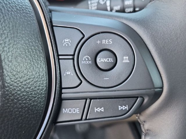 New 2026 Toyota Corolla Cross XLE w/ Convenience Package AWD/4WD image 18