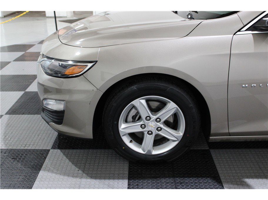 Used 2024 Chevrolet Malibu LS image 9