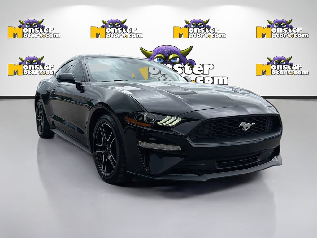 Used 2023 Ford Mustang Coupe RWD image 3
