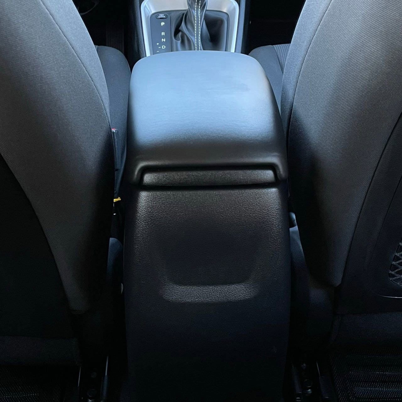 Used 2025 Hyundai Venue SE image 23