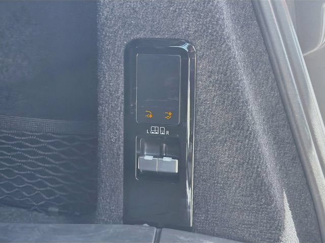 Used 2024 Land Rover Range Rover Sport Dynamic SE AWD/4WD image 13