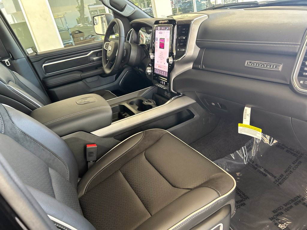 Used 2026 RAM 1500 Laramie AWD/4WD image 30