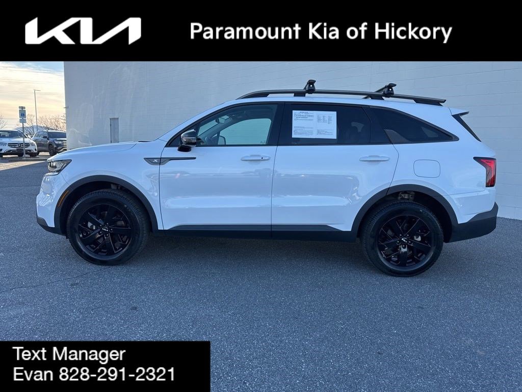 Used 2023 Kia Sorento S w/ Panoramic Sunroof Package image 4