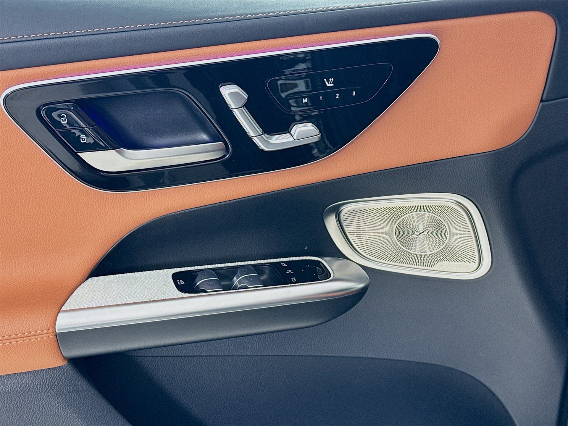 Certified 2024 Mercedes-Benz GLC 300 image 19
