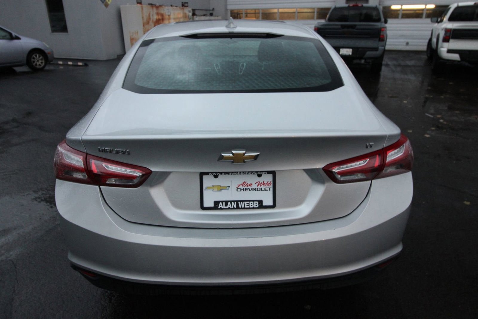 Used 2022 Chevrolet Malibu LT FWD image 4