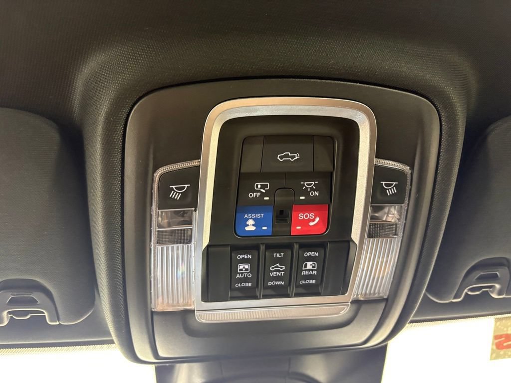 Used 2019 RAM 3500 Limited AWD/4WD image 32