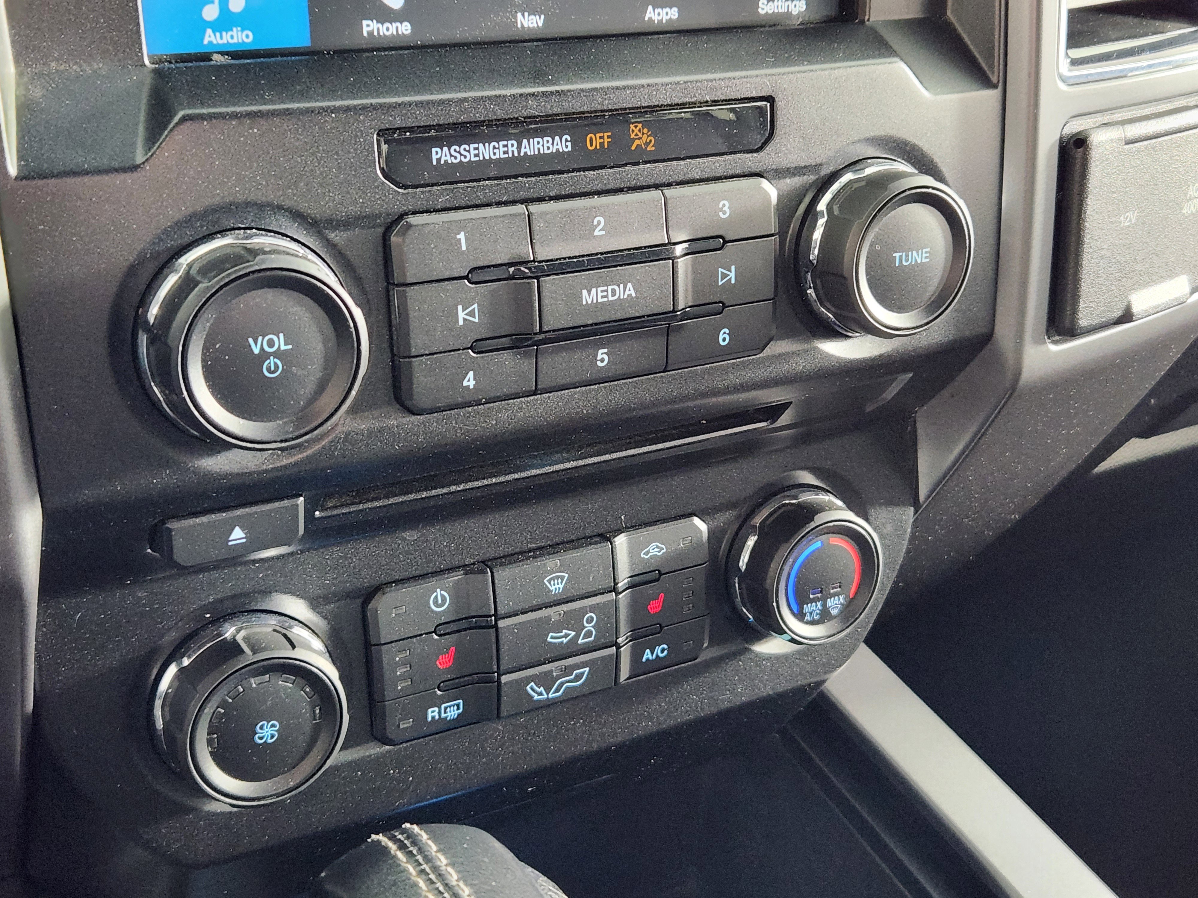 Used 2018 Ford F150 XLT w/ Equipment Group 302A Luxury AWD/4WD image 21