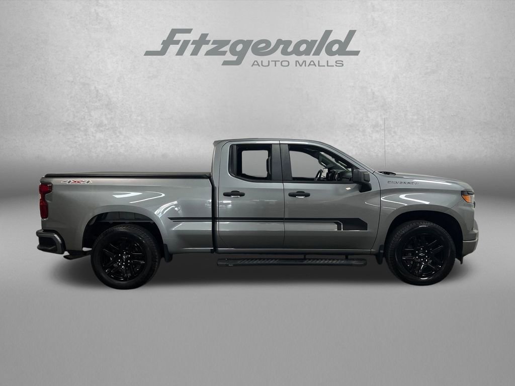 Used 2023 Chevrolet Silverado 1500 Custom AWD/4WD image 7