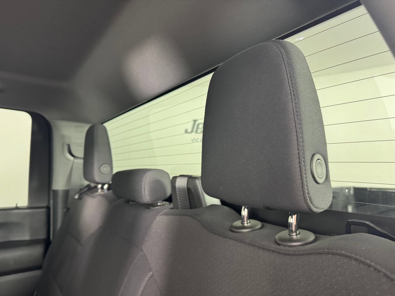 Used 2025 GMC Sierra 3500 Pro w/ 1SA Pro Safety Plus Package AWD/4WD image 33