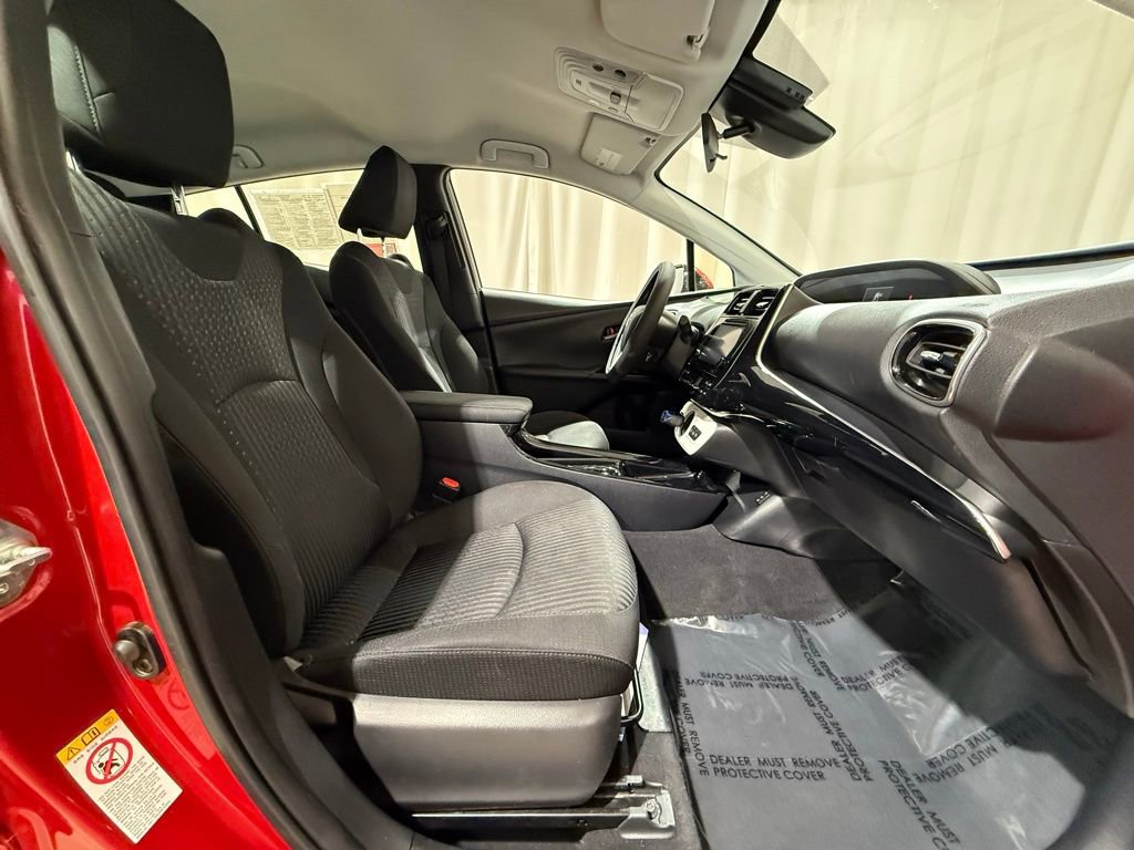 Used 2018 Toyota Prius Prime Plus FWD image 19