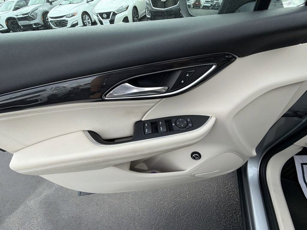 Used 2023 Buick Envision Preferred image 19