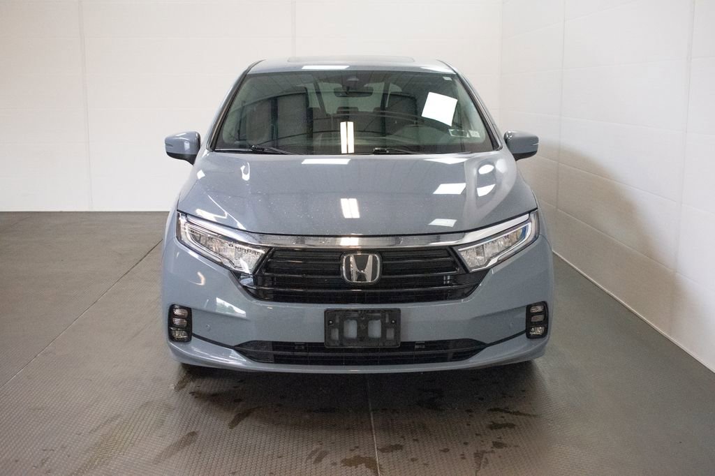Used 2024 Honda Odyssey Touring image 2