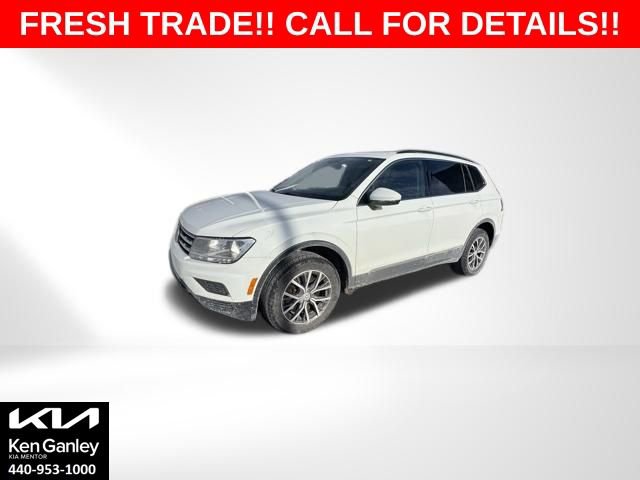 Used 2020 Volkswagen Tiguan SE w/ Panoramic Sunroof Package image 1