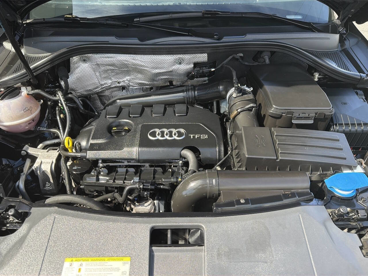 Used 2017 Audi Q3 2.0T Prestige w/ Prestige Package AWD/4WD image 11