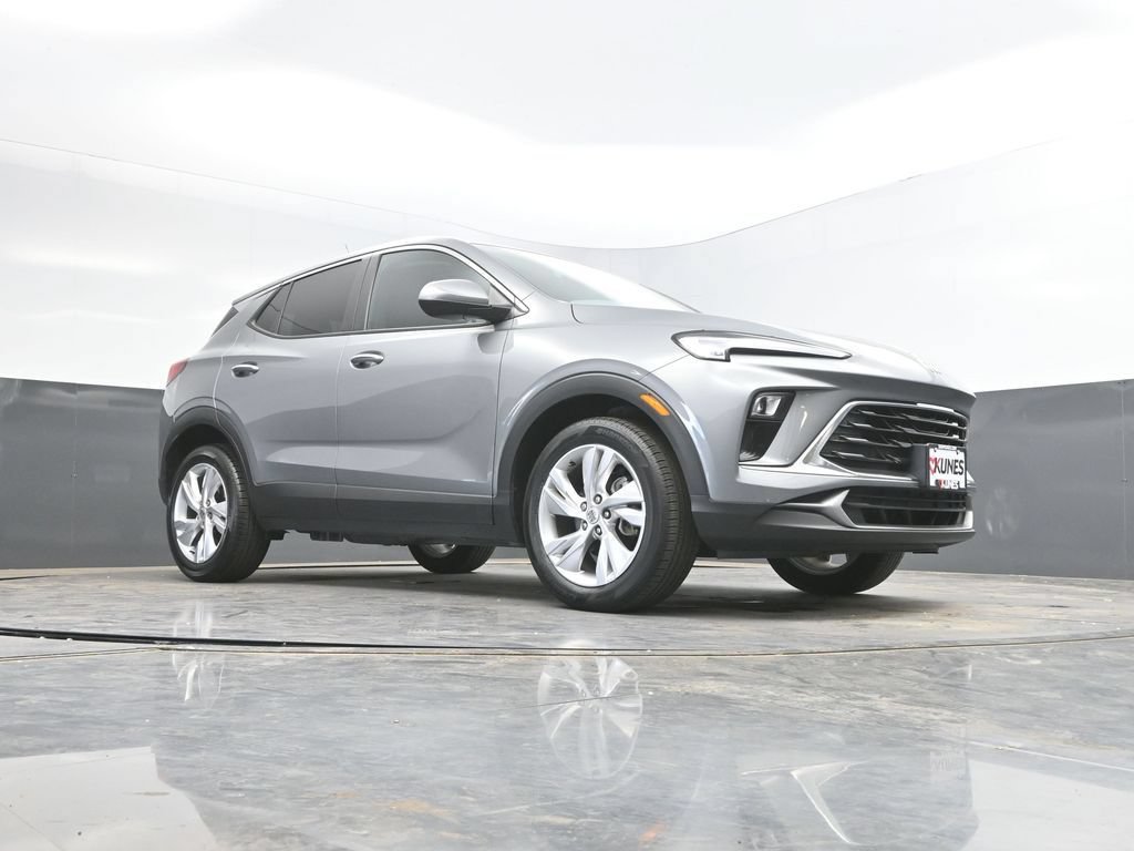 Used 2025 Buick Encore GX Preferred FWD image 31