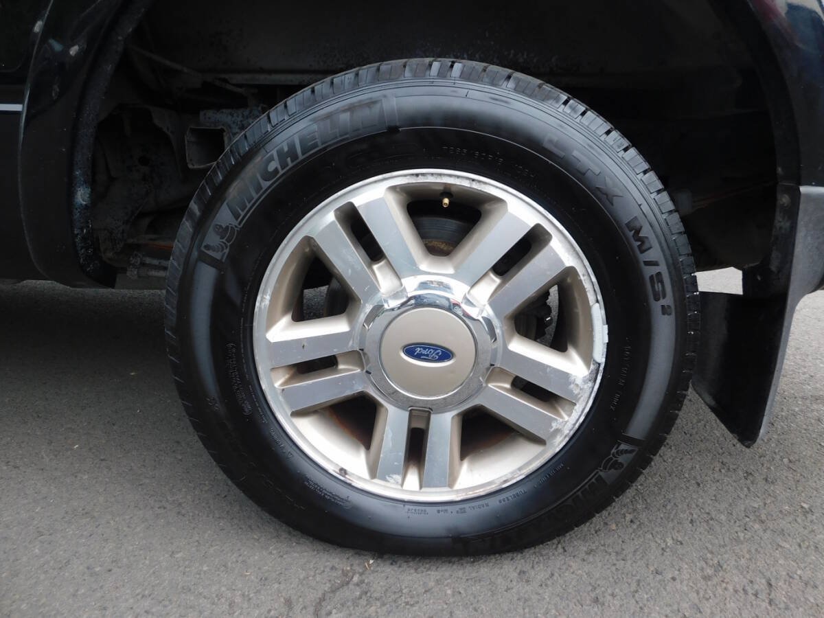 Used 2005 Ford F150 Lariat RWD image 21