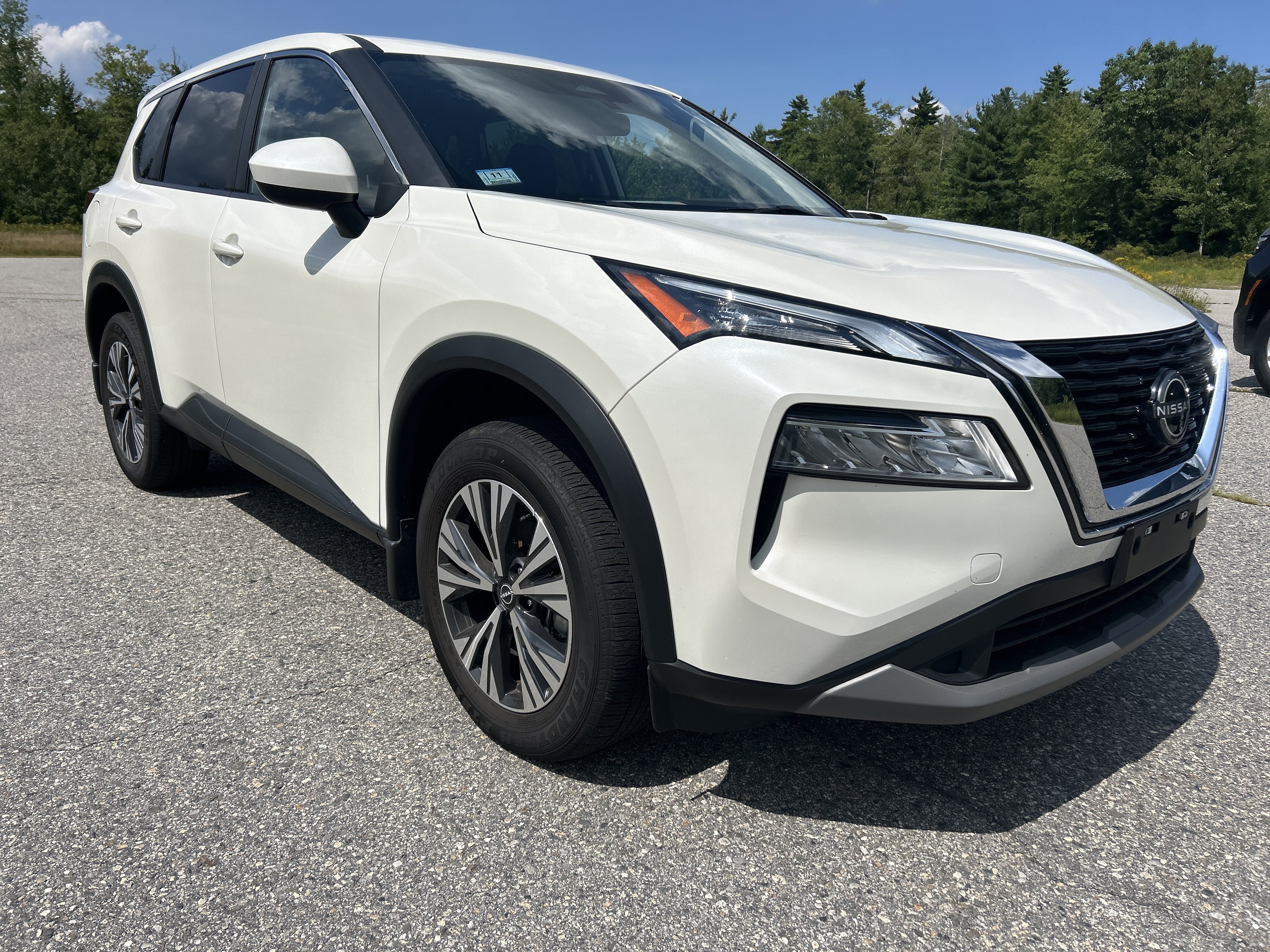 Certified 2023 Nissan Rogue SV AWD/4WD image 3