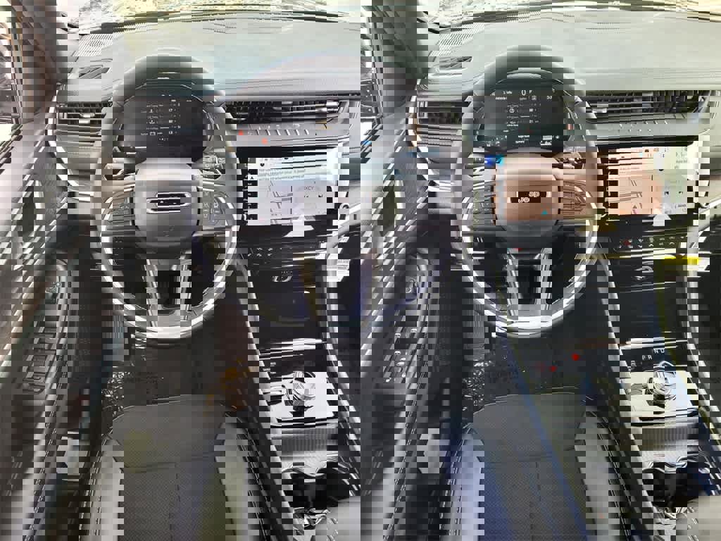 New 2026 Jeep Grand Cherokee Altitude image 13