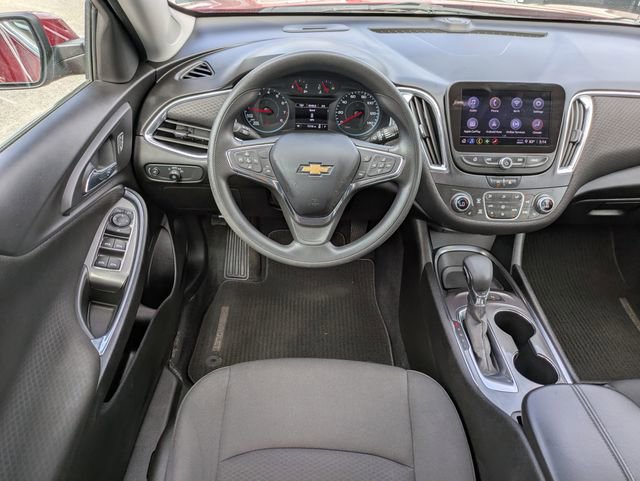 Used 2021 Chevrolet Malibu LT image 33