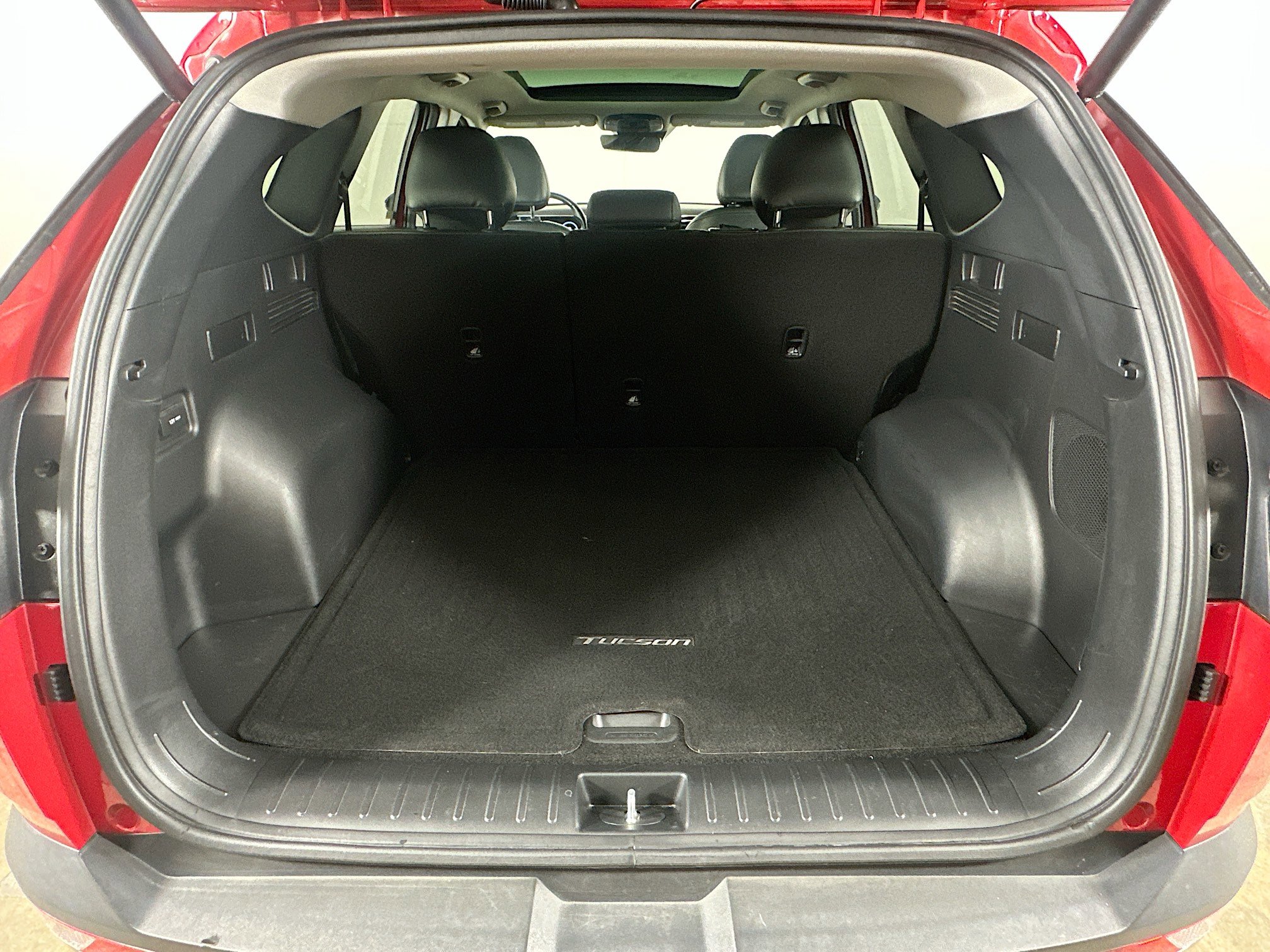 Used 2023 Hyundai Tucson Limited FWD image 30
