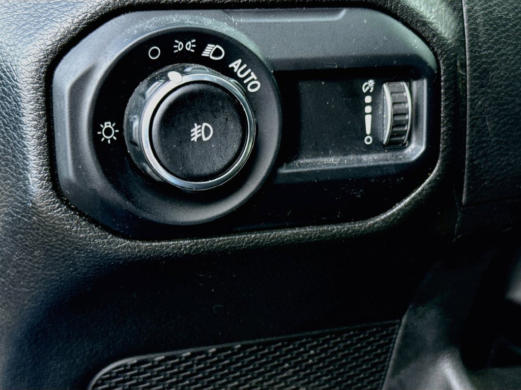 Certified 2023 Jeep Wrangler Unlimited Sport w/ Sun And Sound Package AWD/4WD image 11