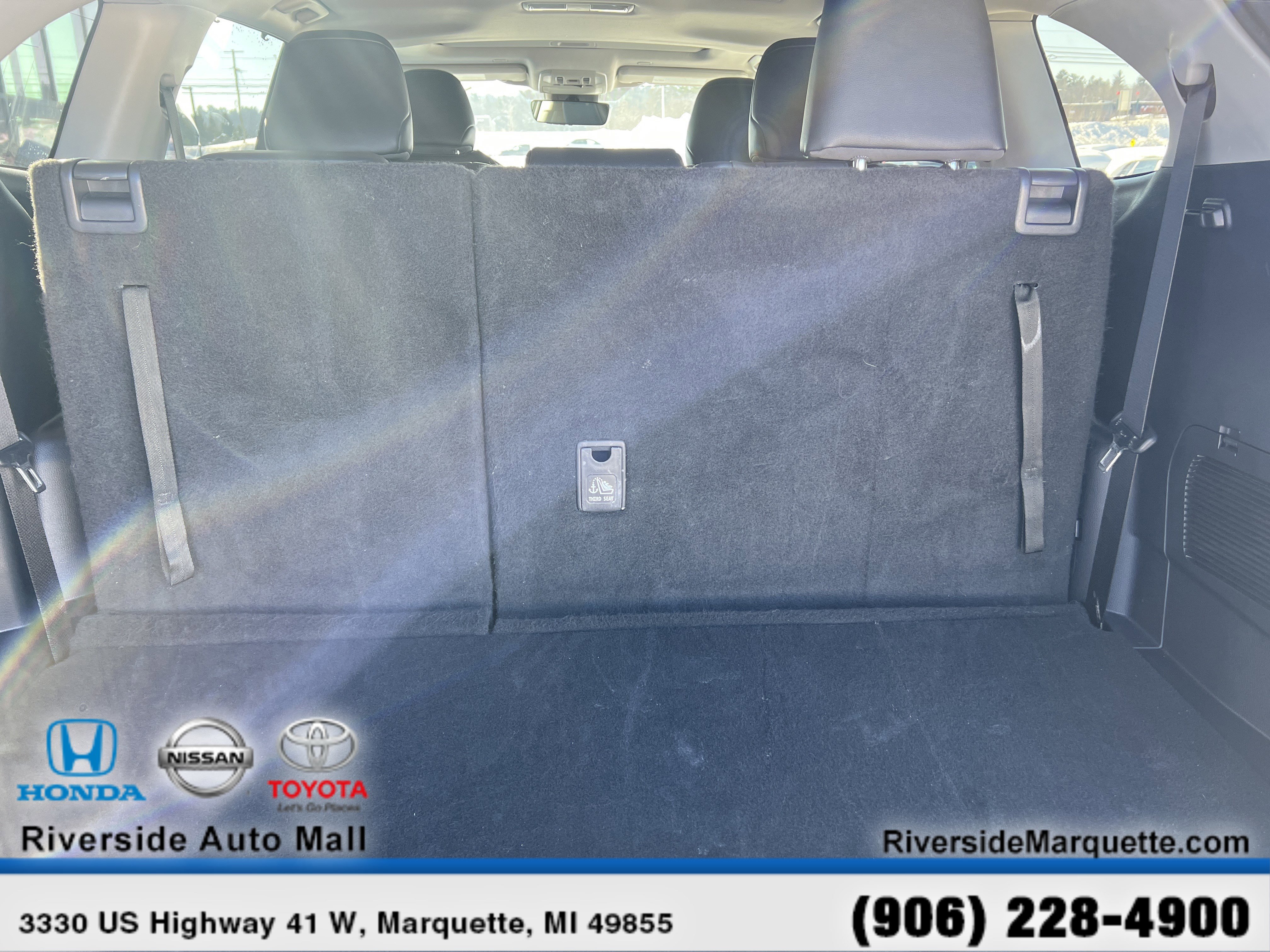 Used 2025 Toyota Highlander XLE image 8