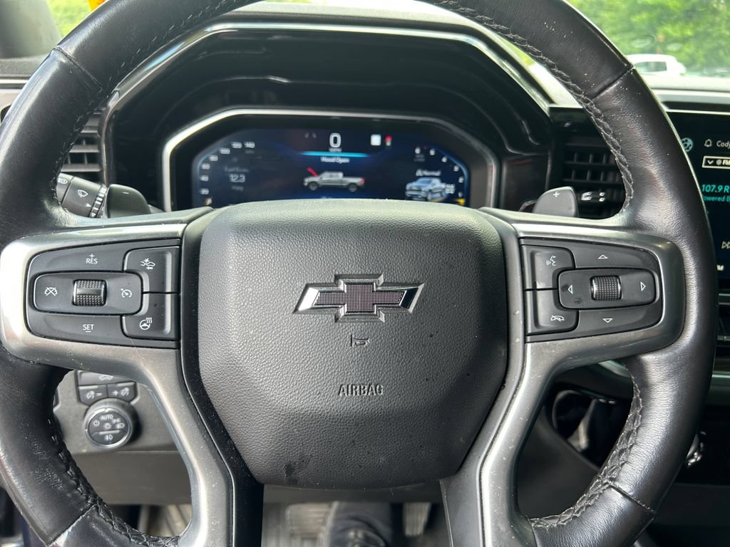 Used 2022 Chevrolet Silverado 1500 RST AWD/4WD image 15