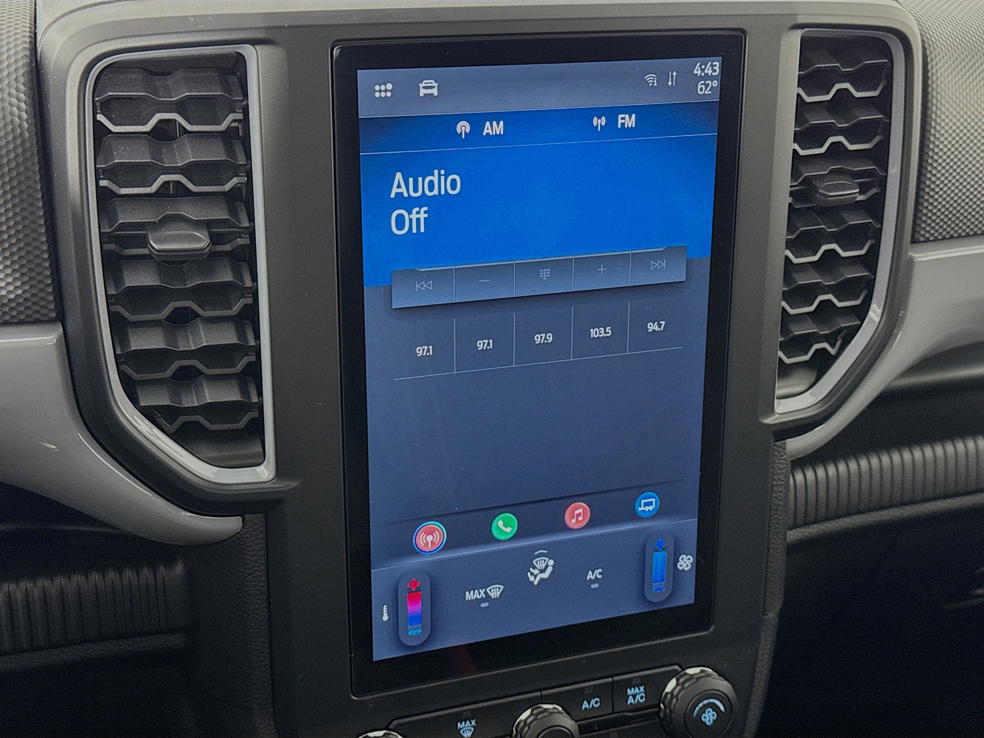 Used 2024 Ford Ranger XL w/ Trailer Tow Package image 14