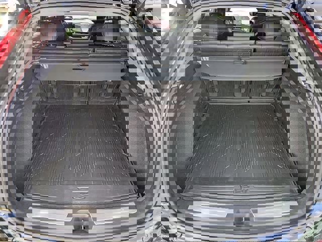 New 2026 Cadillac Optiq Luxury 2 image 12