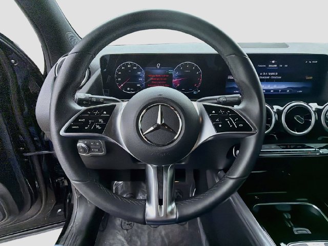 Used 2026 Mercedes-Benz GLA 250 image 35