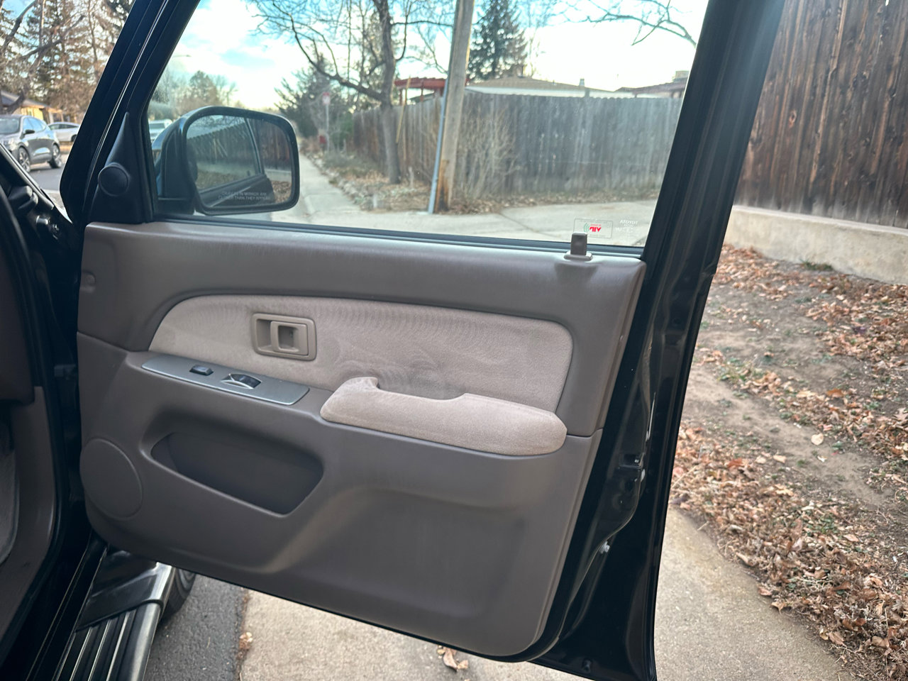 Used 2001 Toyota 4Runner SR5 image 16