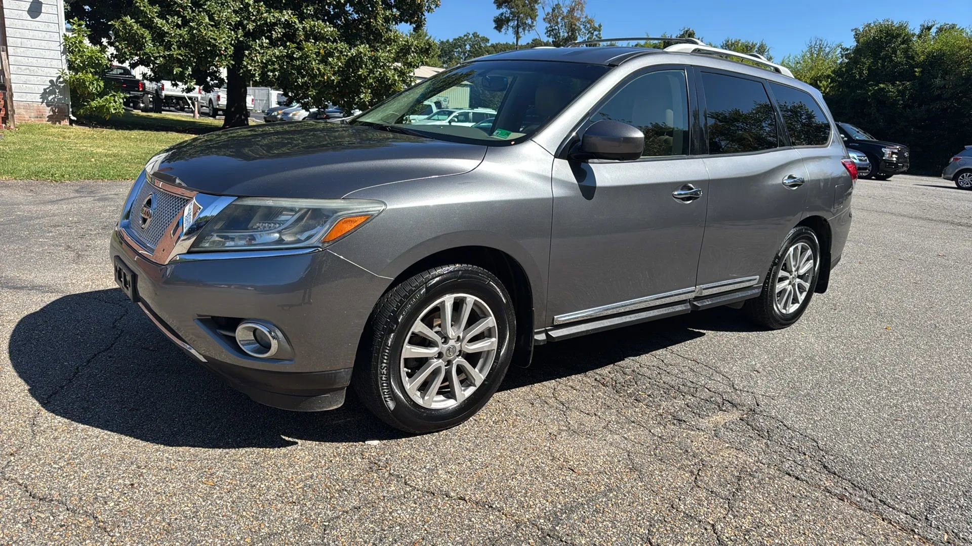 Used 2015 Nissan Pathfinder SL w/ SL Tech Package
