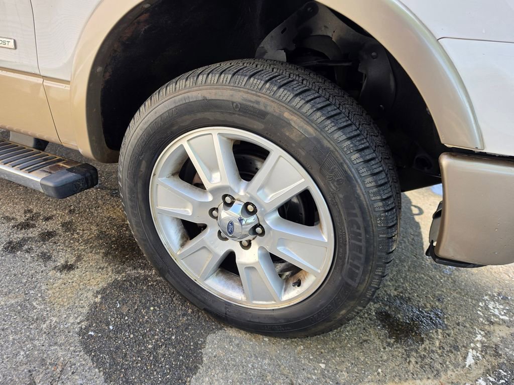 Used 2013 Ford F150 Lariat w/ Luxury Equipment Group image 20