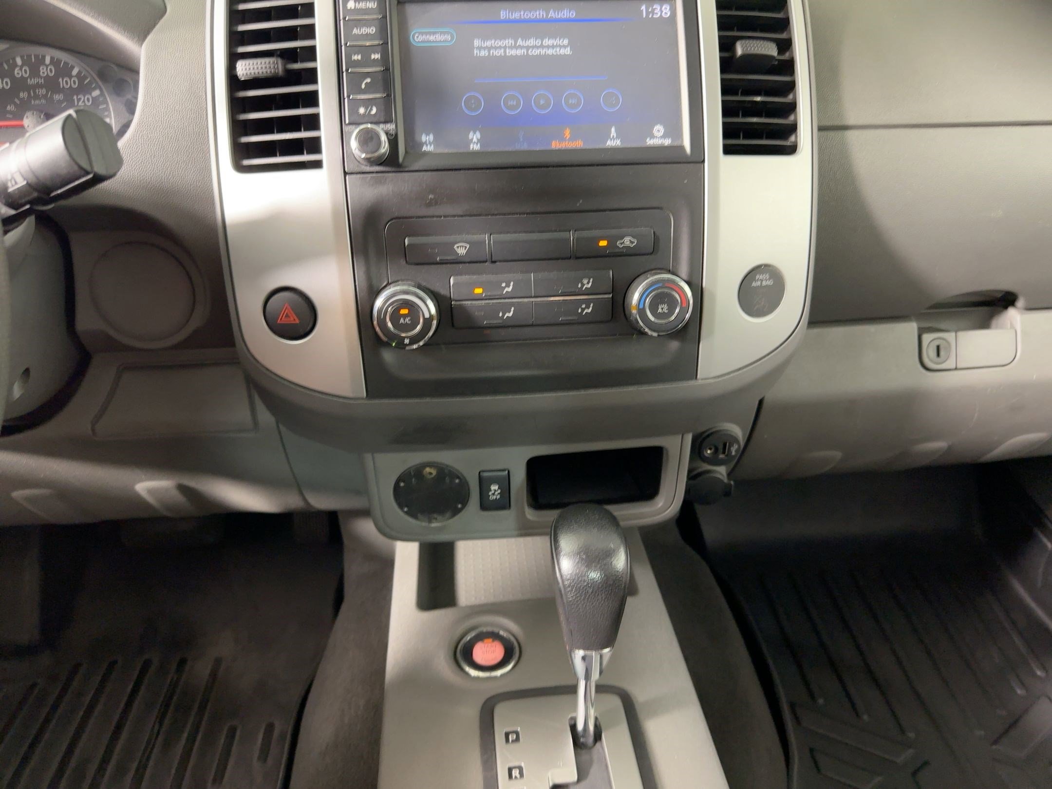 Used 2021 Nissan Frontier SV image 24