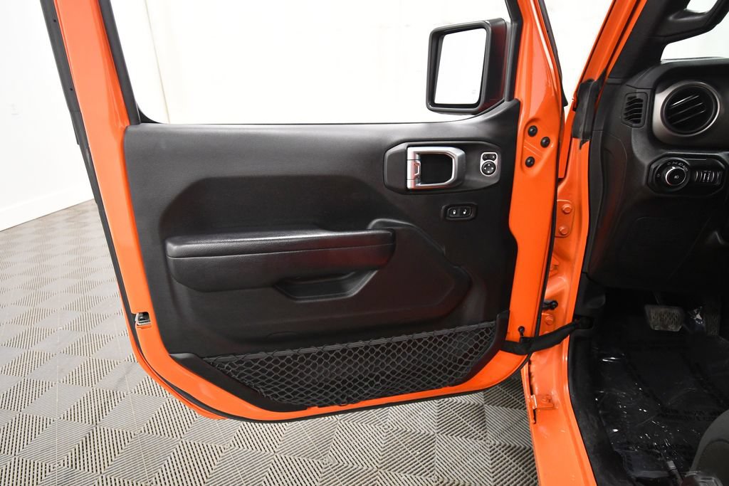 Used 2018 Jeep Wrangler Unlimited Sport S AWD/4WD image 13