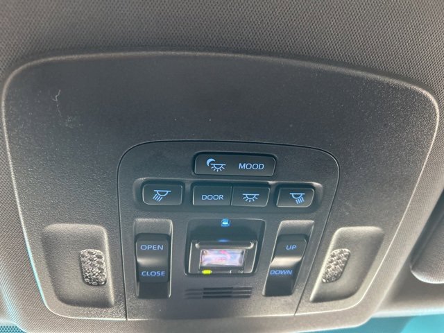 Used 2021 Toyota Avalon Limited w/ Advanced Safety Package image 13