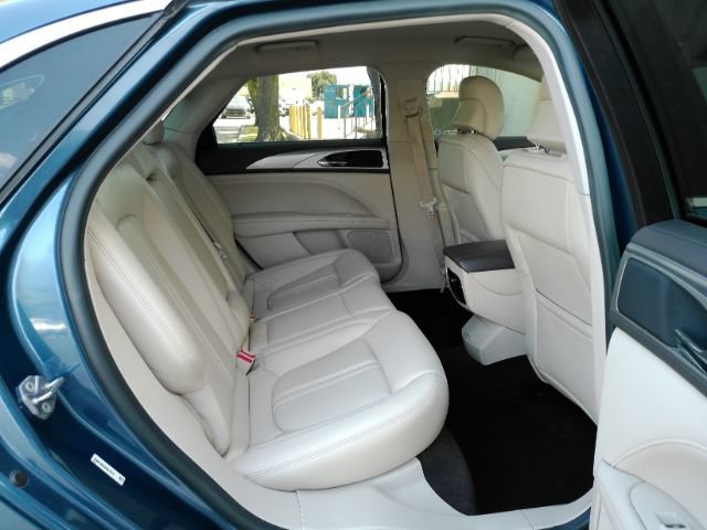 Used 2019 Lincoln MKZ Premiere FWD image 25