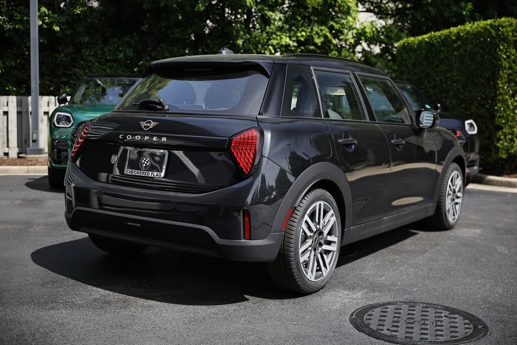 New 2026 MINI Cooper 4-Door Hardtop FWD image 7