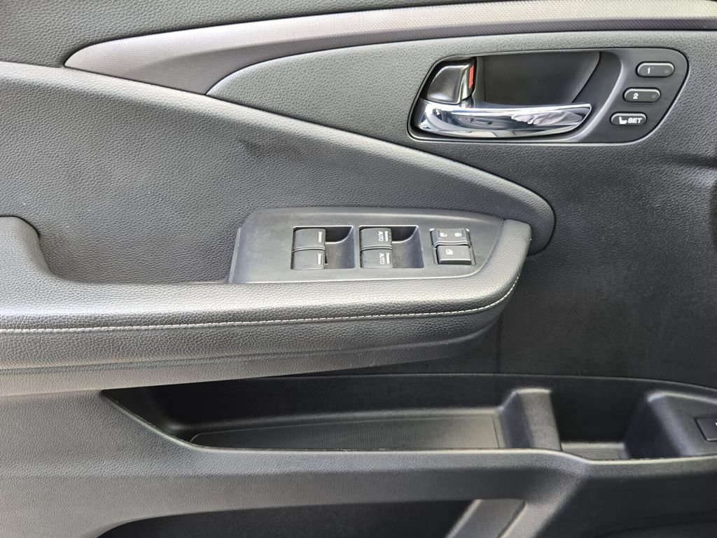 Certified 2025 Honda Ridgeline RTL image 29