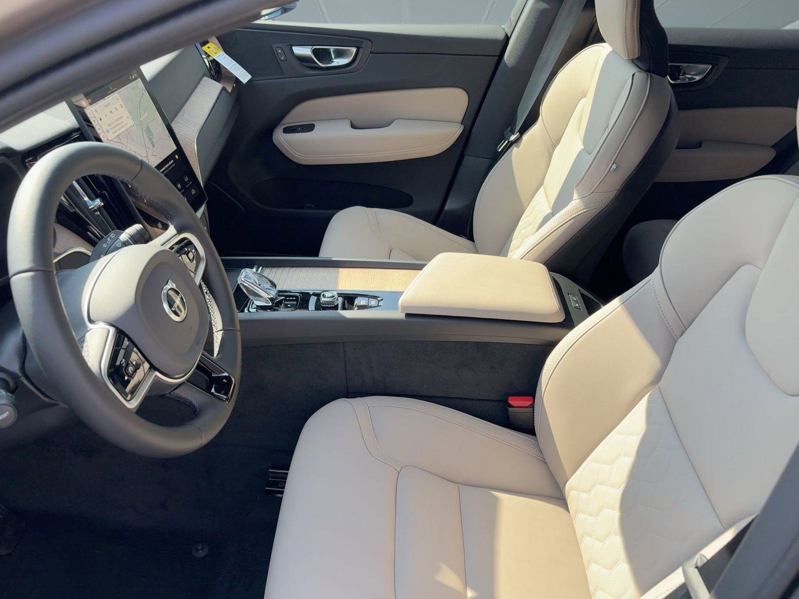 New 2026 Volvo XC60 T8 Plus w/ Protection Package Premier image 5