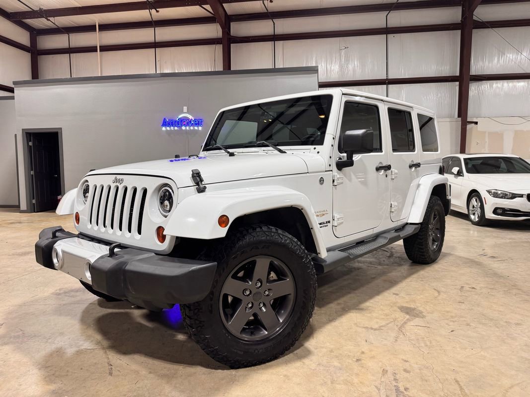 Used 2013 Jeep Wrangler Unlimited Sahara w/ Connectivity Group image 1