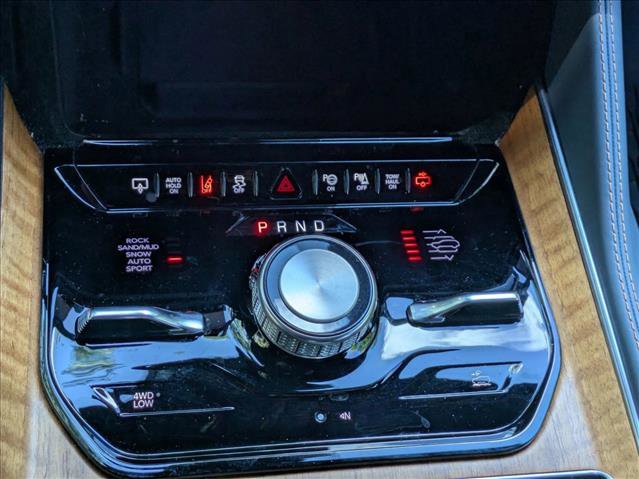 Used 2022 Jeep Grand Wagoneer Series II w/ Premium Group II image 13