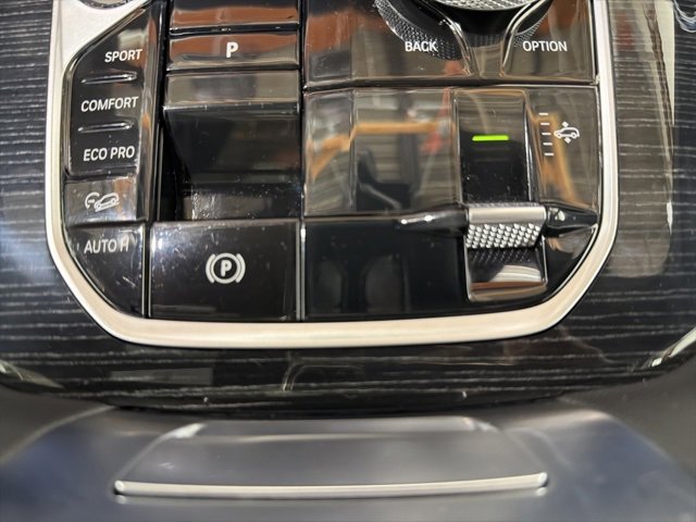 Used 2025 BMW X7 xDrive40i w/ Executive Package image 45