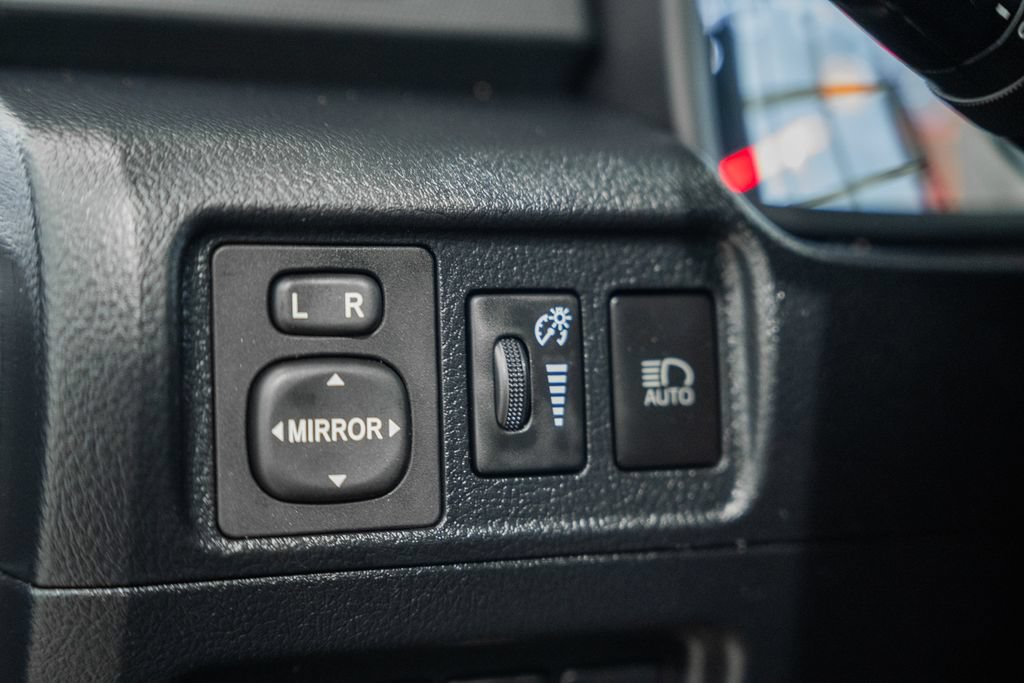 Used 2020 Toyota 4Runner TRD Off-Road Premium w/ Moonroof Package AWD/4WD image 38