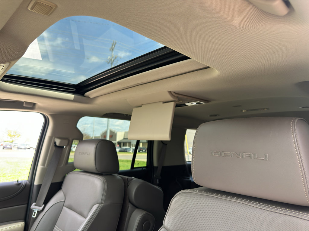 Used 2016 GMC Yukon Denali w/ Open Road Package image 22