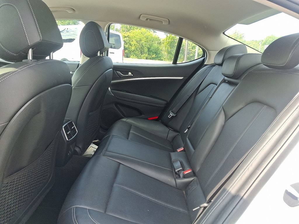 Used 2025 Genesis G70 2.5T RWD image 10